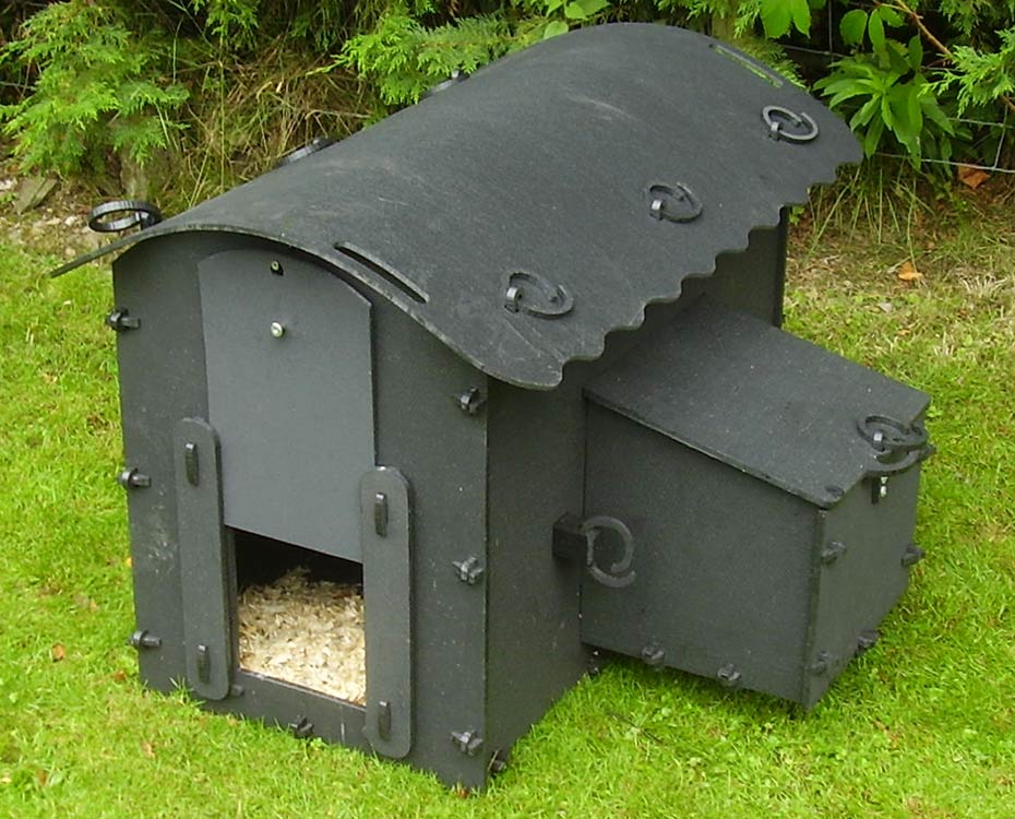 Small Plastic Chicken Coop For Sale